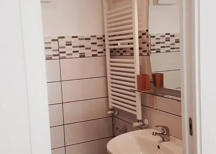 Casa Della Nonna فندق مبيت وإفطار بولينيانو آ ماري