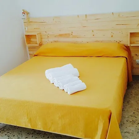 Casa Della Nonna Alojamento de Acomodação e Pequeno-almoço Polignano a Mare